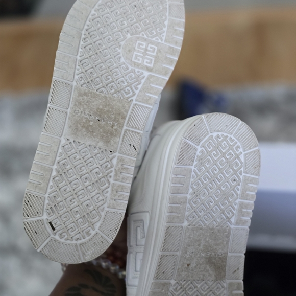 Shoes - Picture 6 of 6